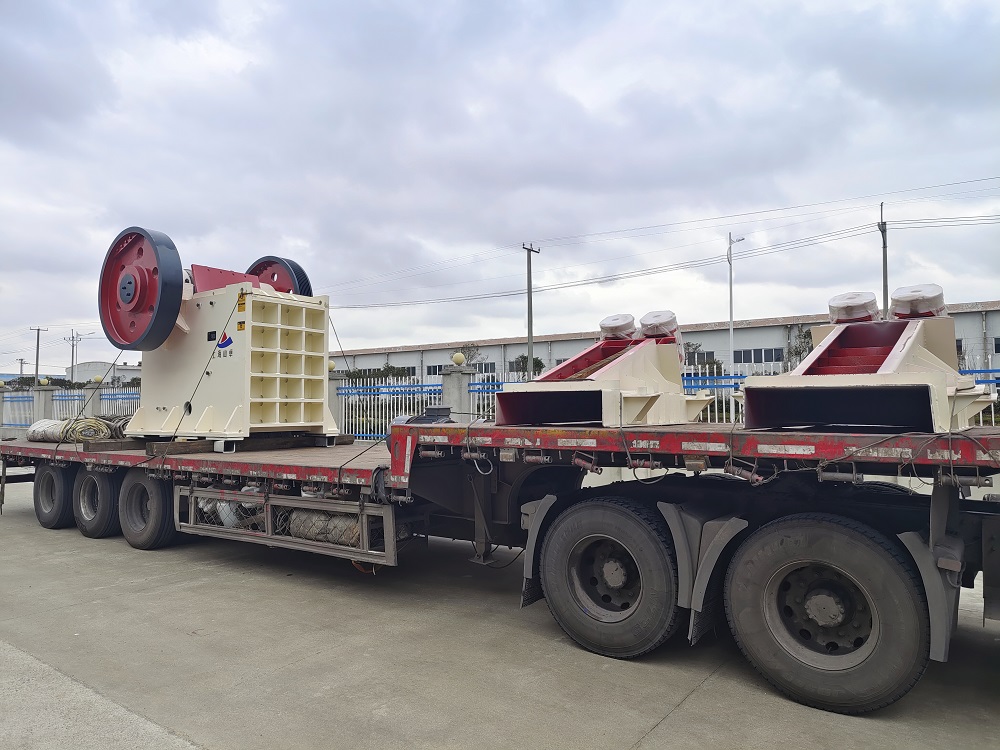 Delivery Site of SHANZHUO Heavy Machinery European Version Jaw Crusher for Jiangxi